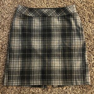 Eddie Bauer Wool Mini Skirt in Gray Plaid, Size 8